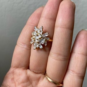 Amara Cluster Ring